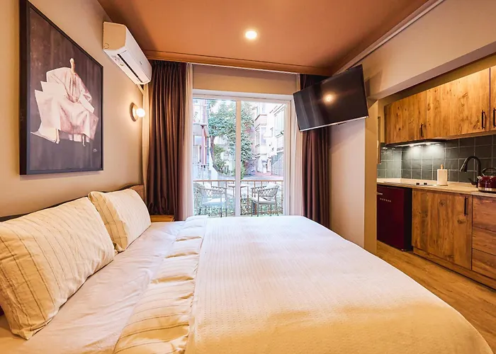 Tare Besiktas מלון *