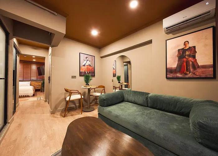 Tare Besiktas מלון *