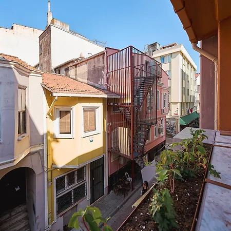 Tare Besiktas Istambul